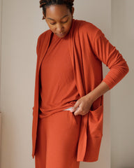 TravelKnit Minimalist Cardigan - Warm Russet