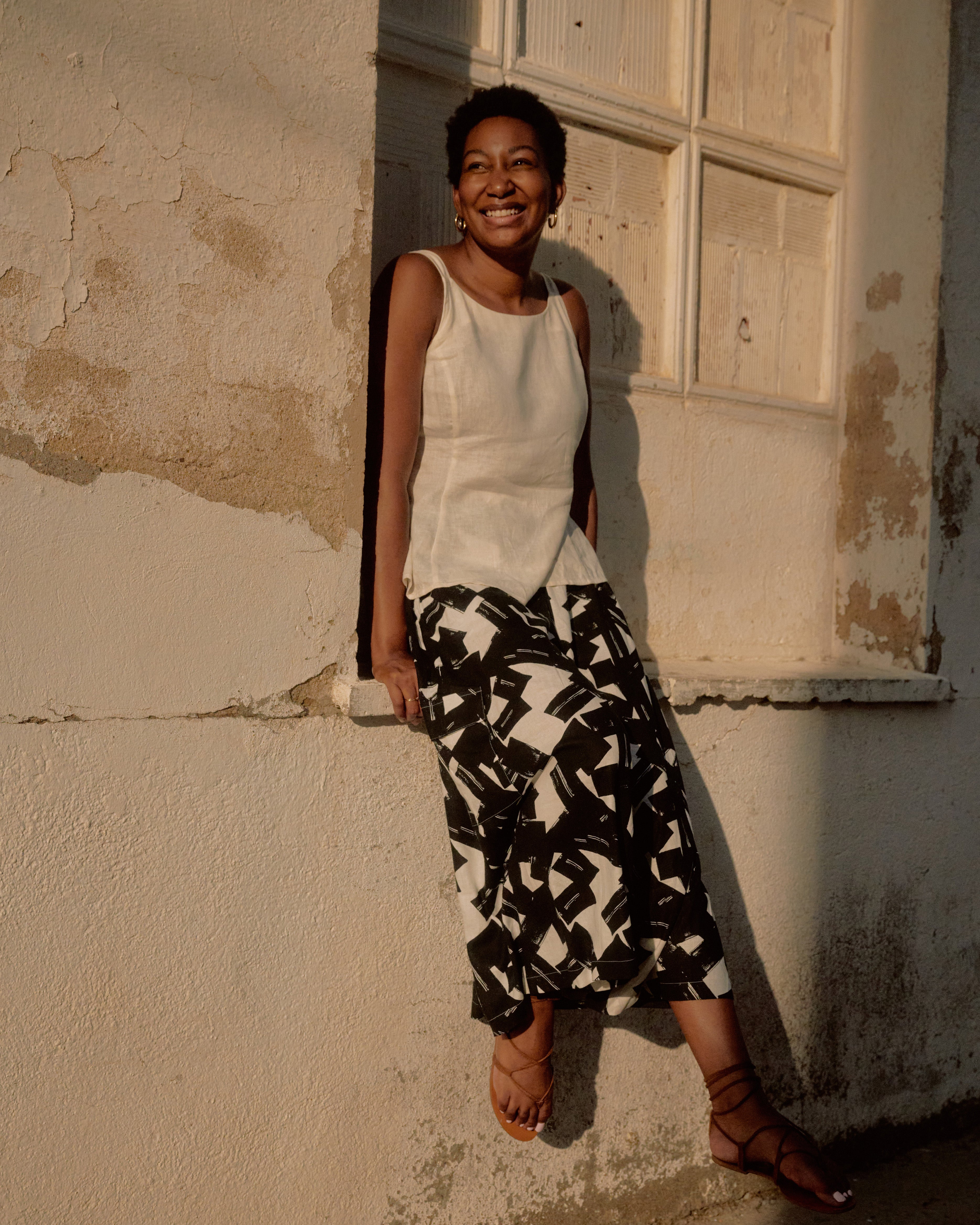 Kuki Sleeveless Linen Blend Top - Natural White