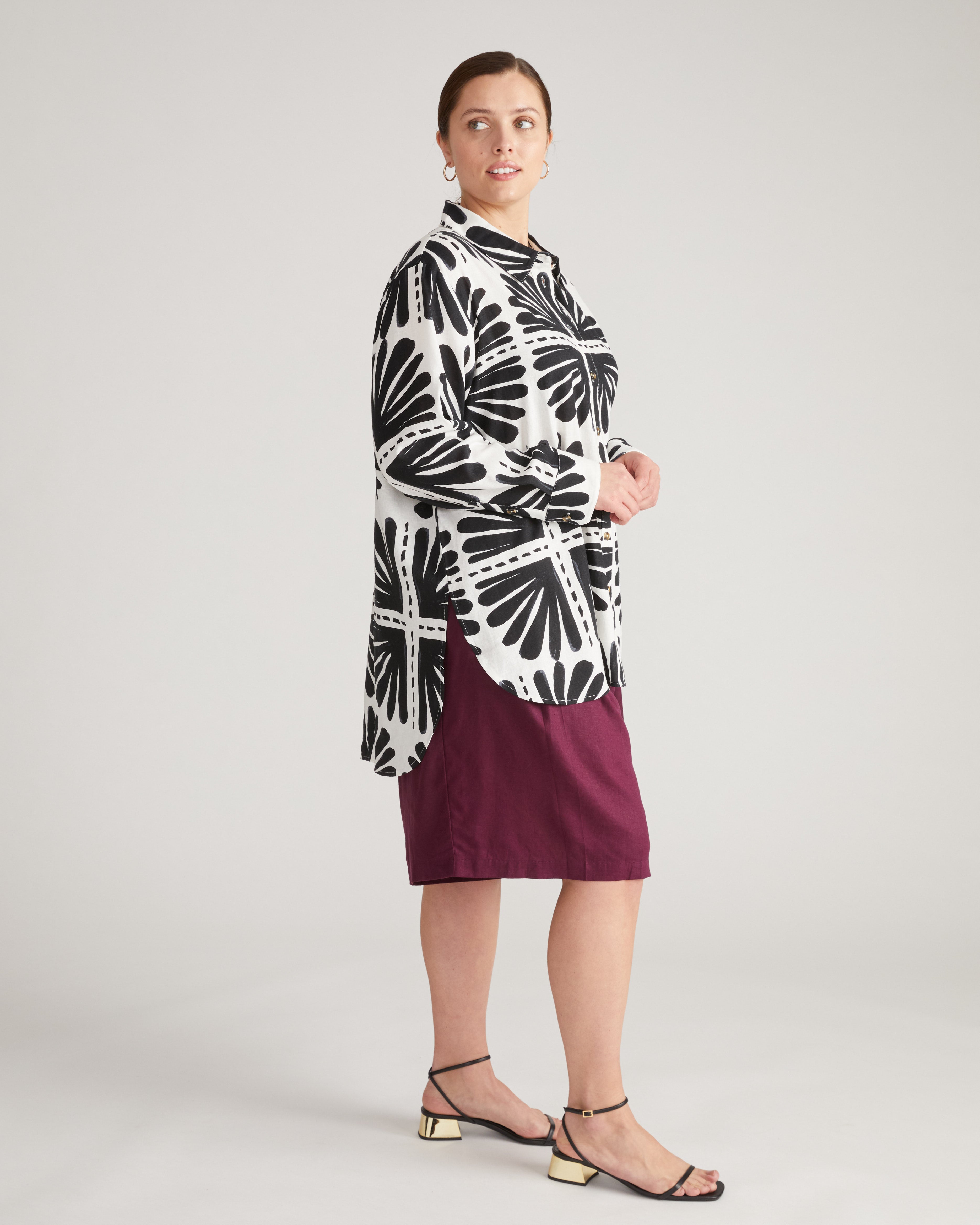 Dawn Linen Blend Hi Low Tunic - Ink Bloom Print
