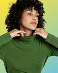 Close Fit Turtleneck - Garden Green