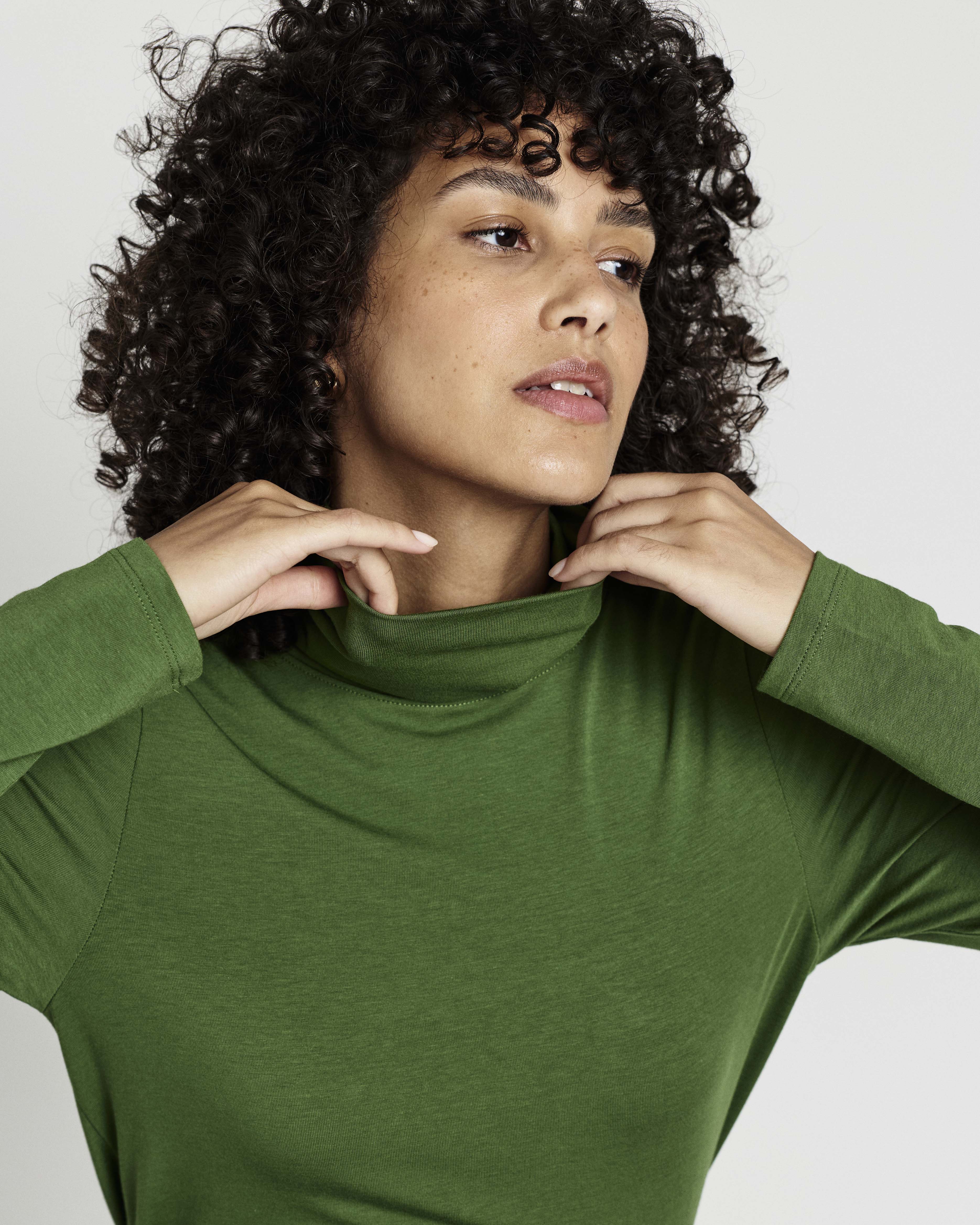 Close Fit Turtleneck - Garden Green