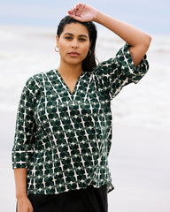 Elio V-Neck Linen Blend Top - Green Trellis Print