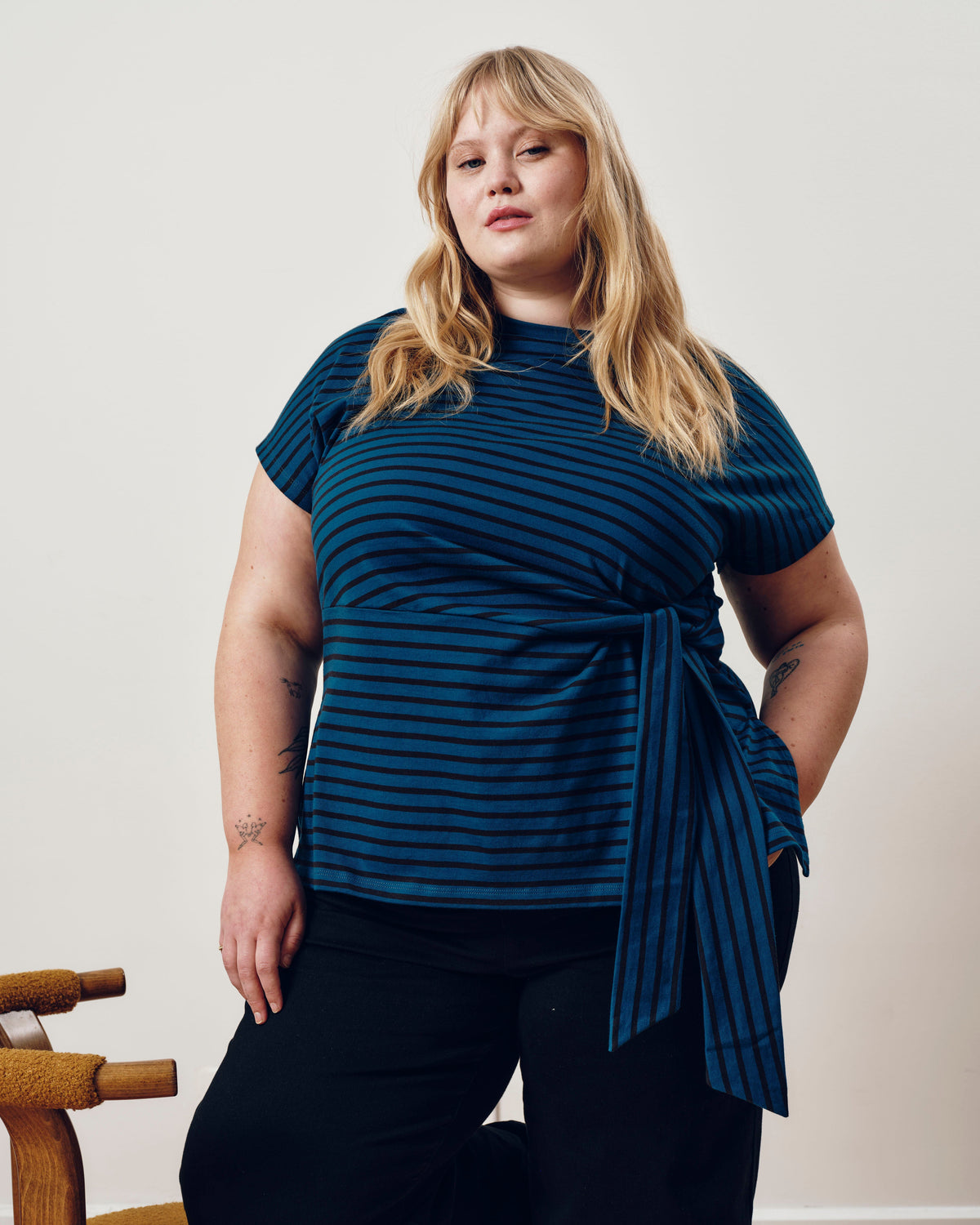 Crescent Breton Stripe Knot Tee - Deep Teal/Black Stripe