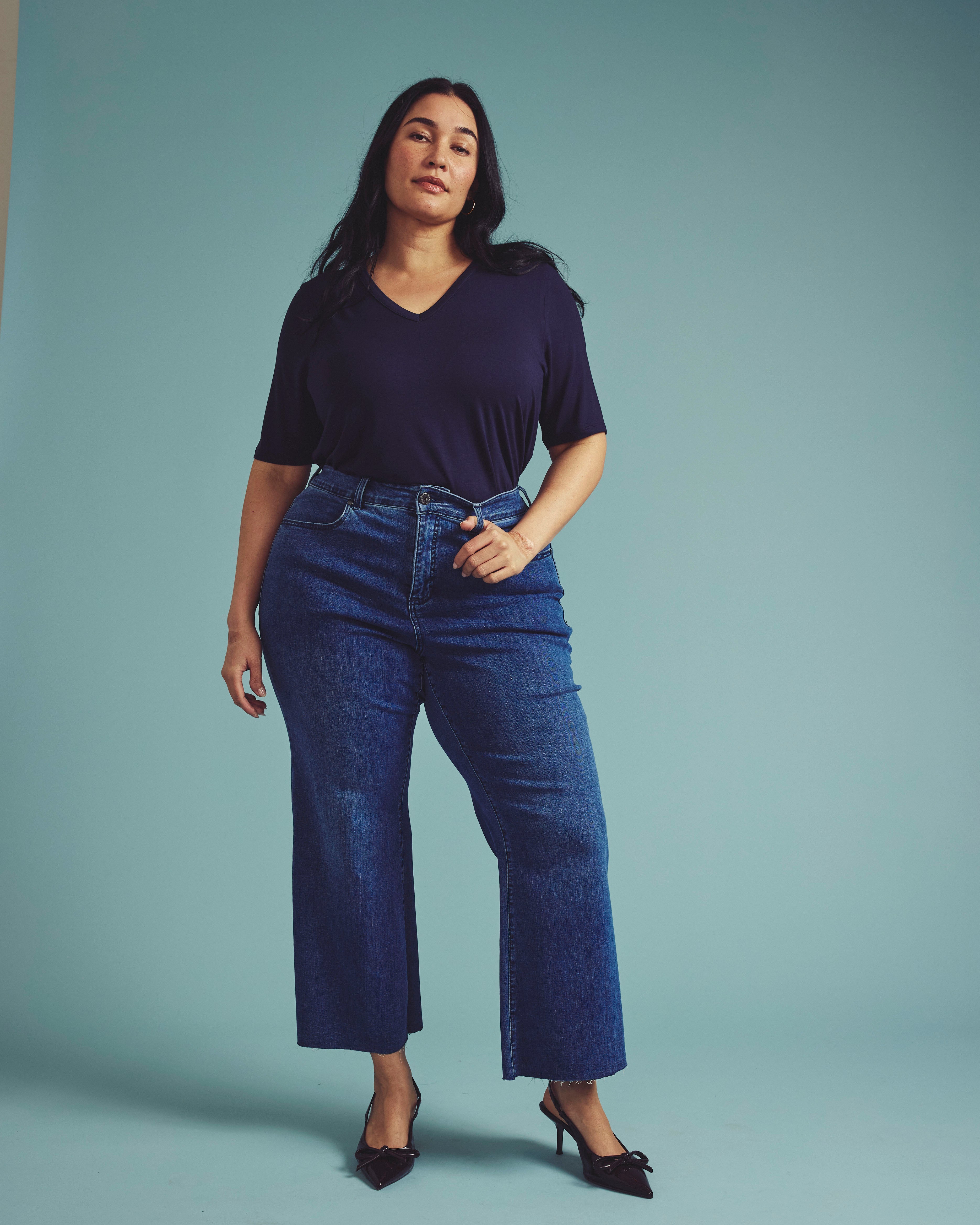 Lily Liquid Jersey V-Neck Stovepipe Tee - Midnight