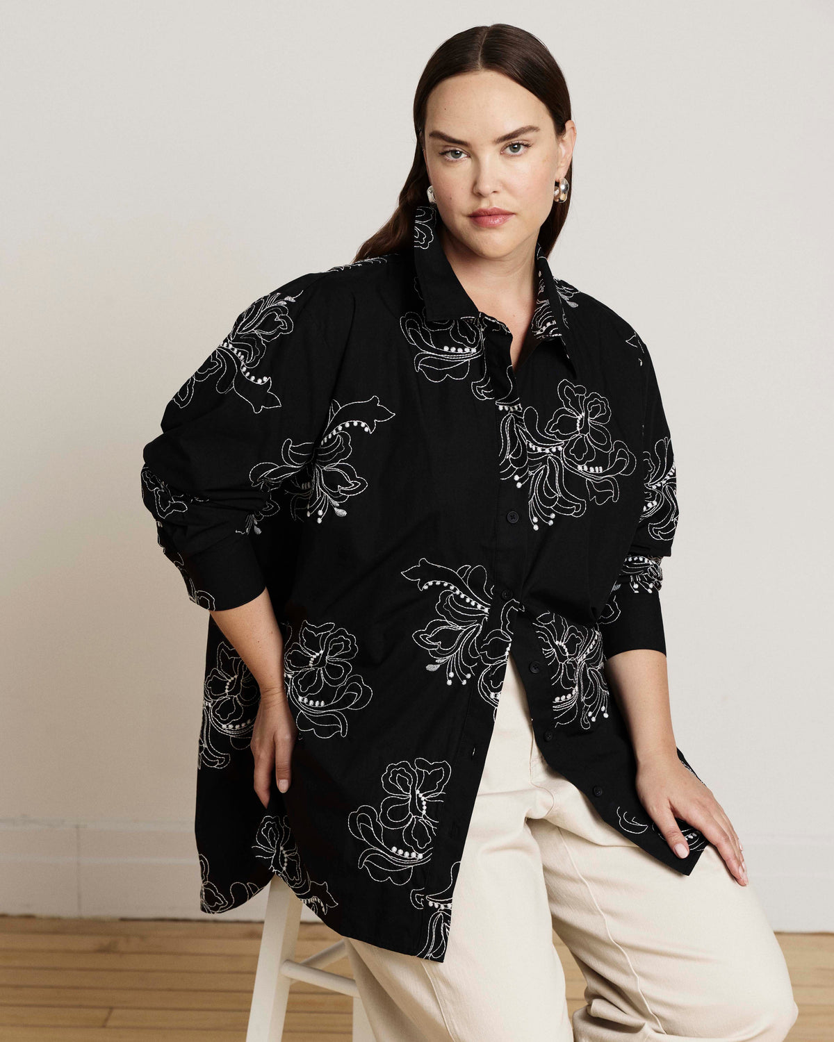 The Artist Oversized Poplin Shirt - Hibiscus Embroidery