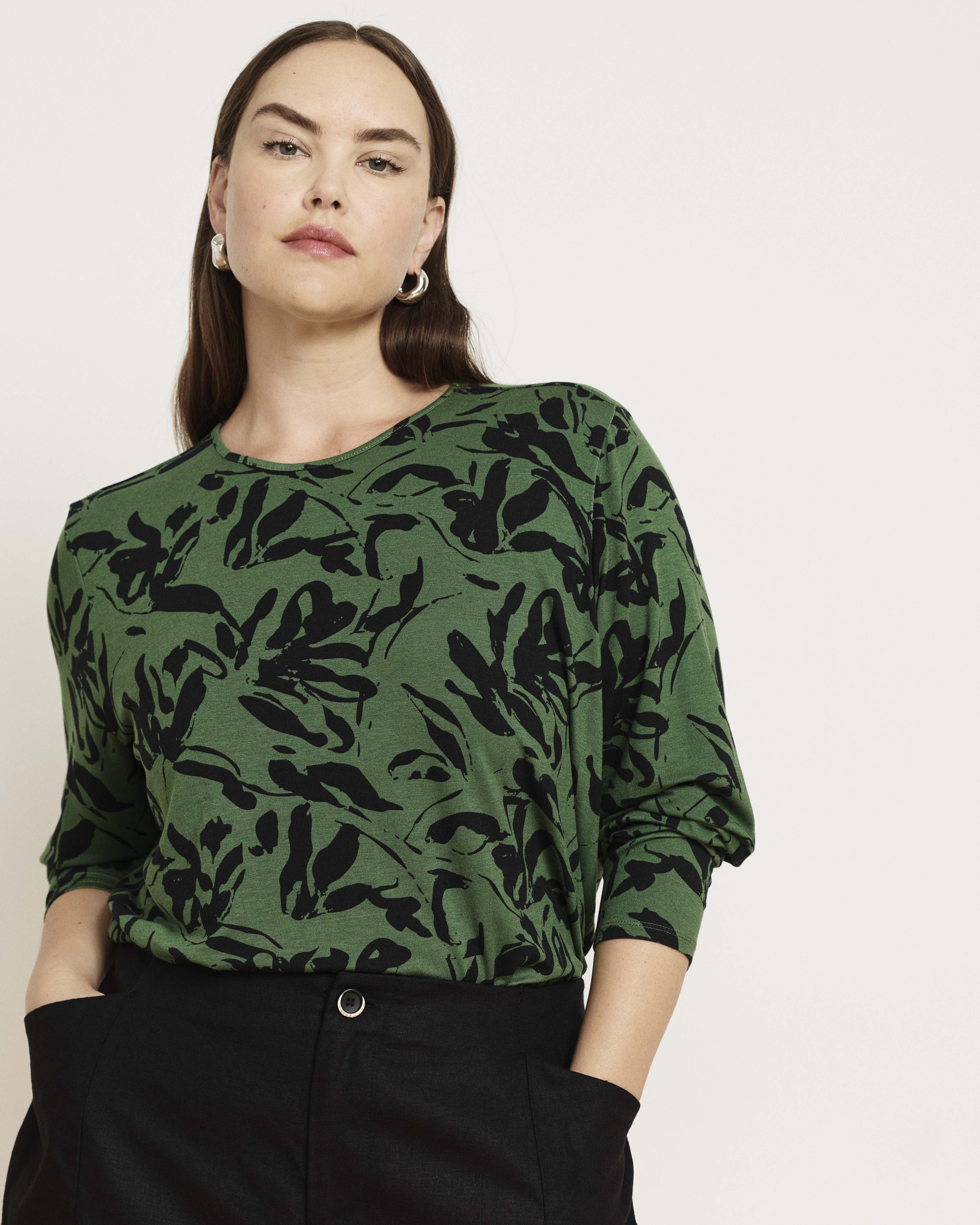 Joan Liquid Jersey Long Sleeve Top - Green Sgraffito Print
