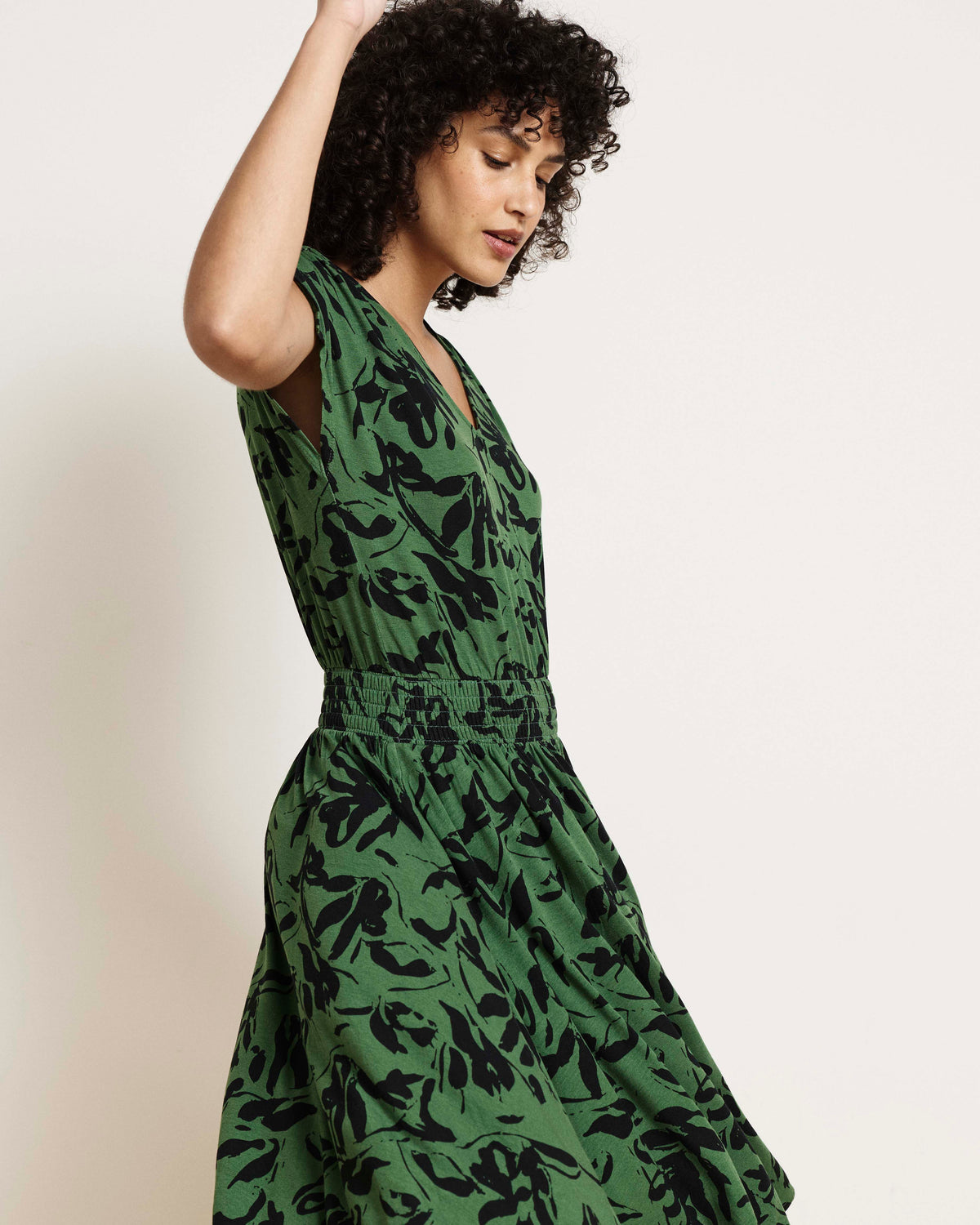 Minetta Liquid Jersey Dress - Green Sgraffito Print
