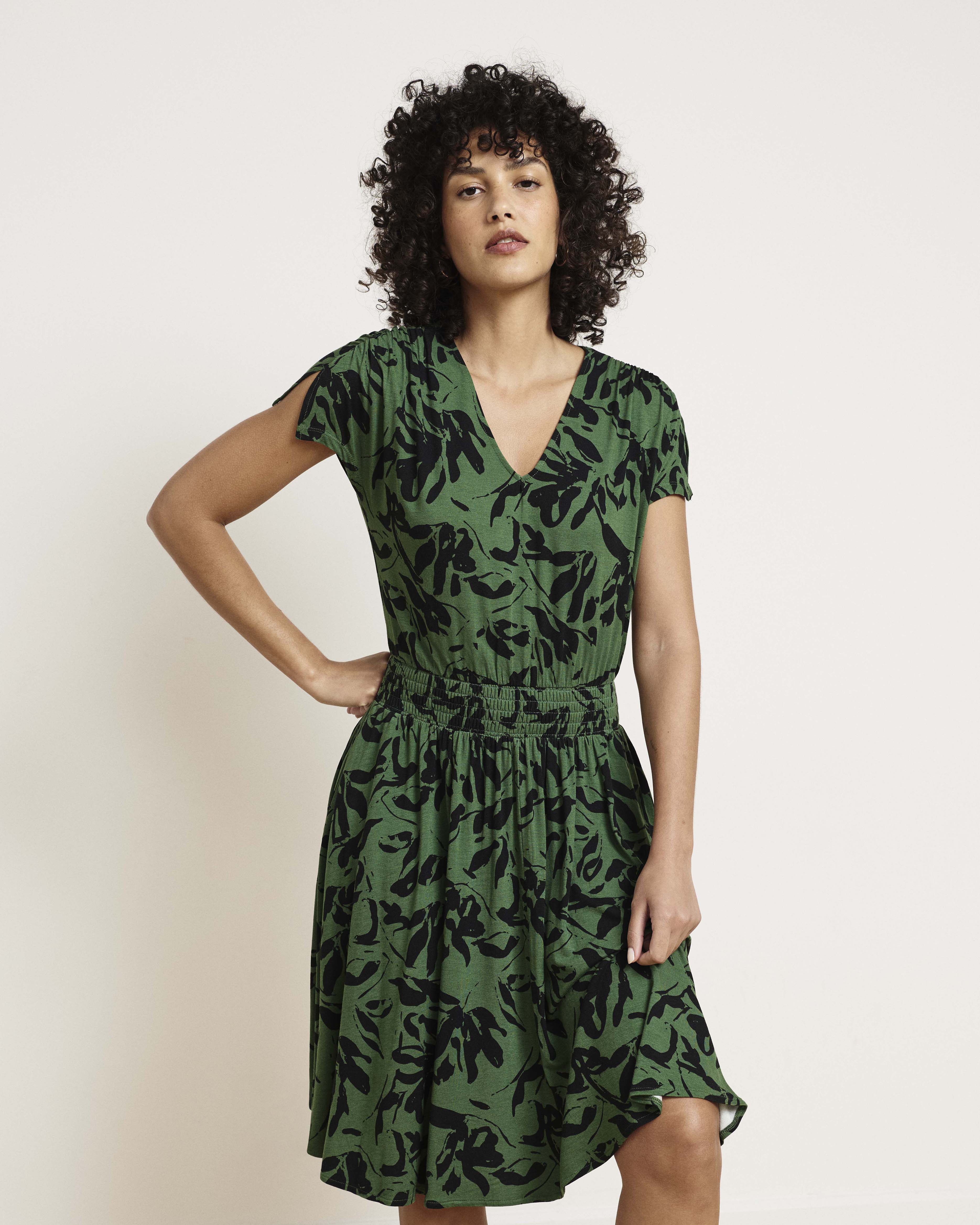 Minetta Liquid Jersey Dress - Green Sgraffito Print