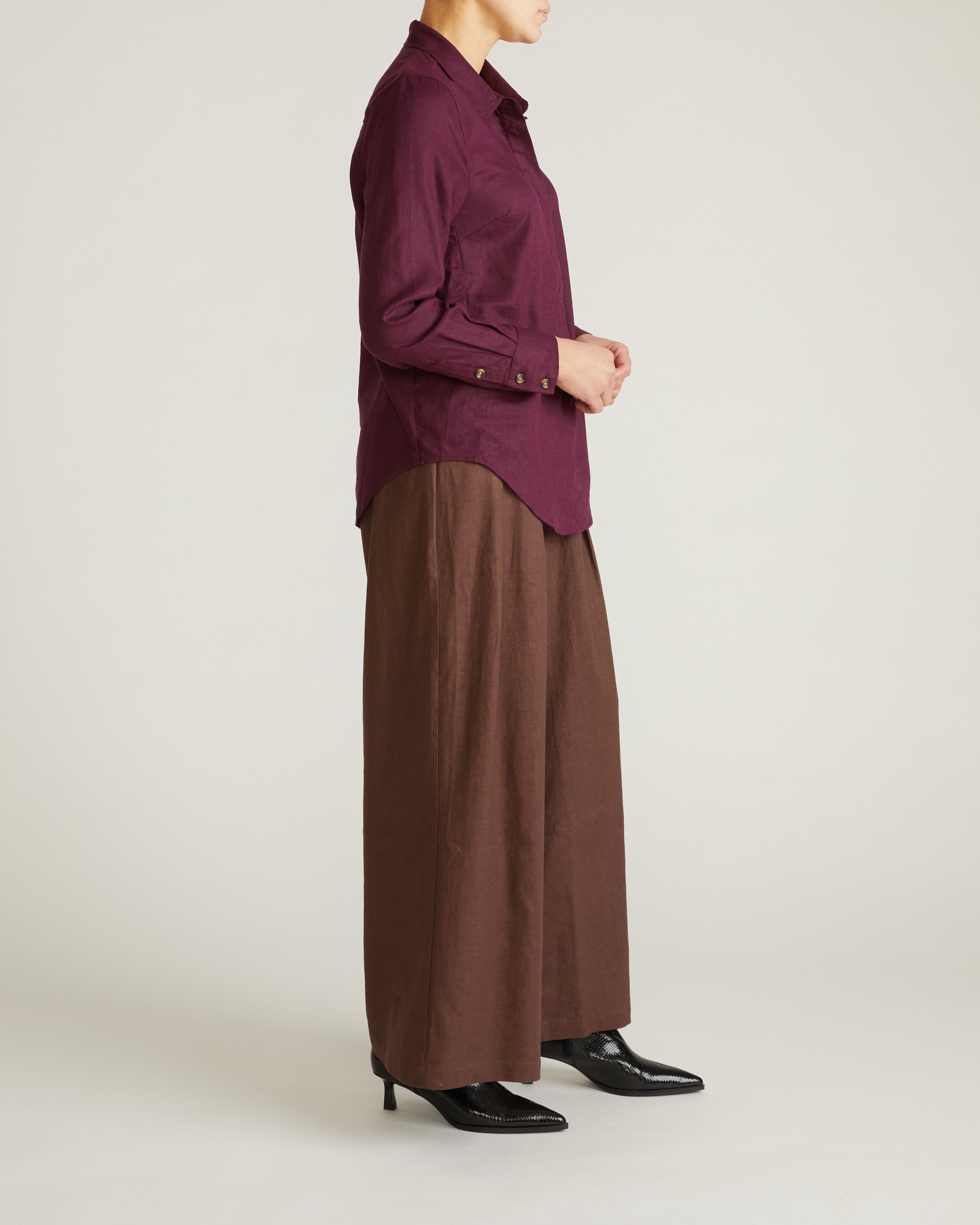 Elbe Popover Stretch Linen Blend Shirt - Acai