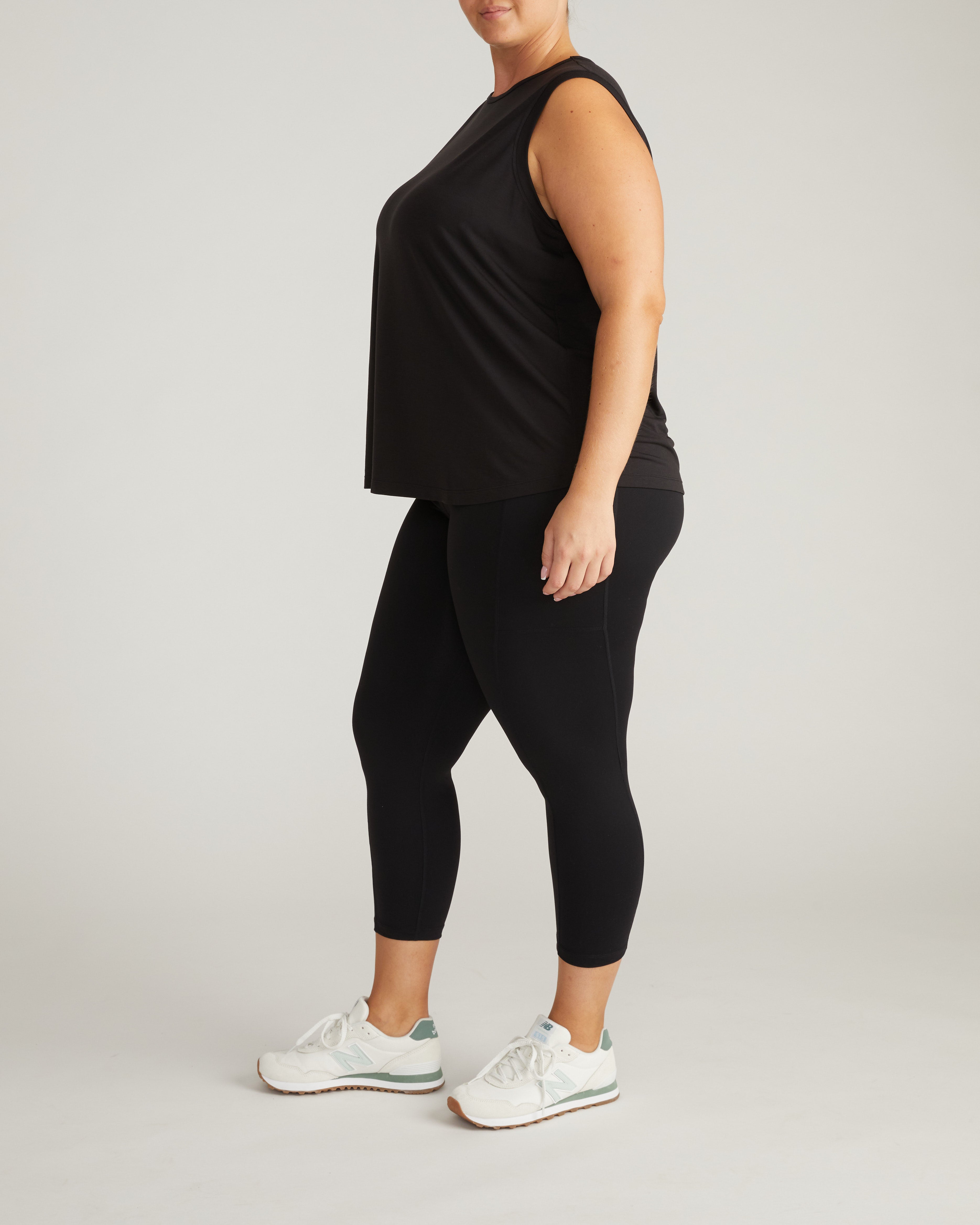 Mia Movement Tank - Black