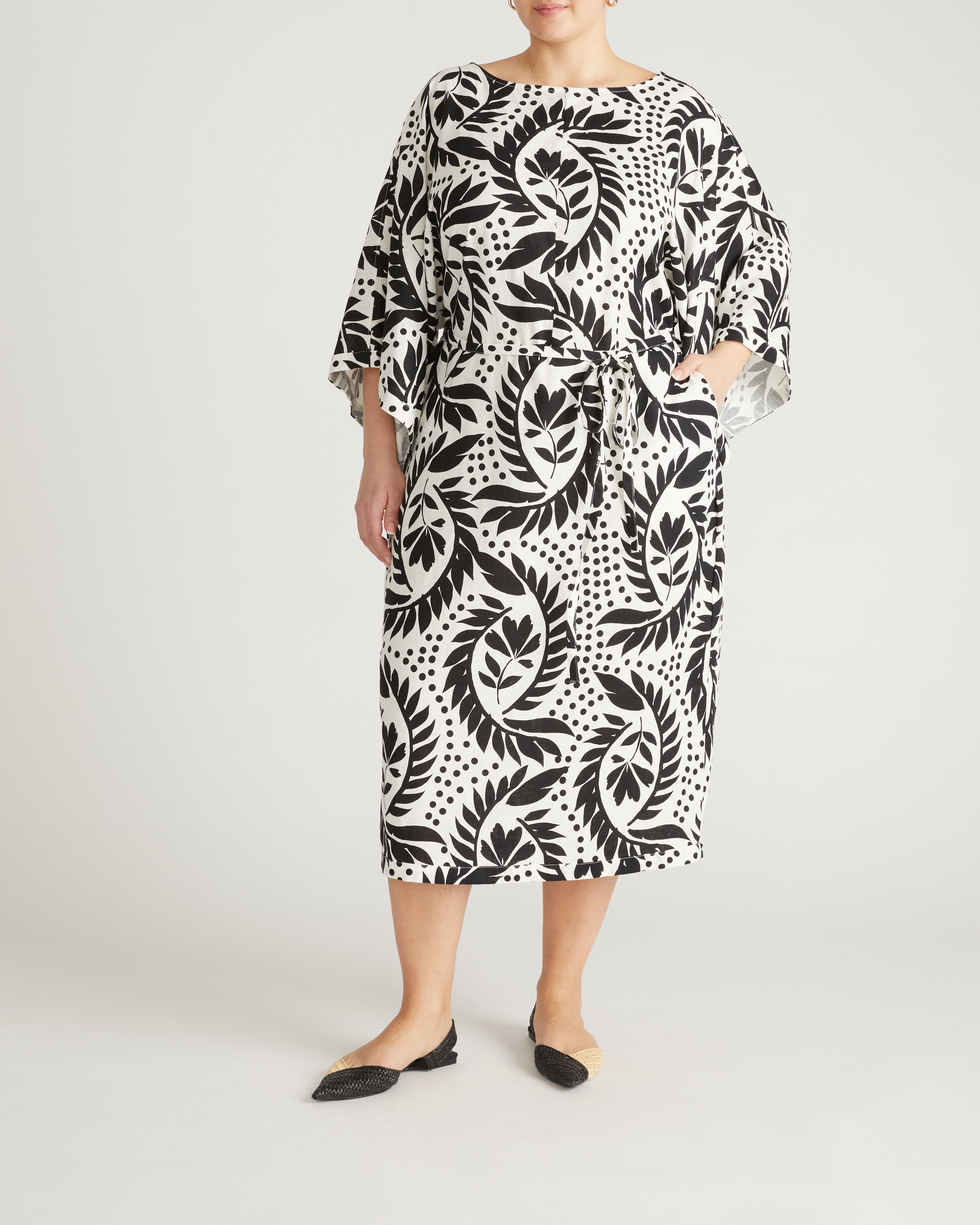 Lio Linen Blend Dress - Vine Print