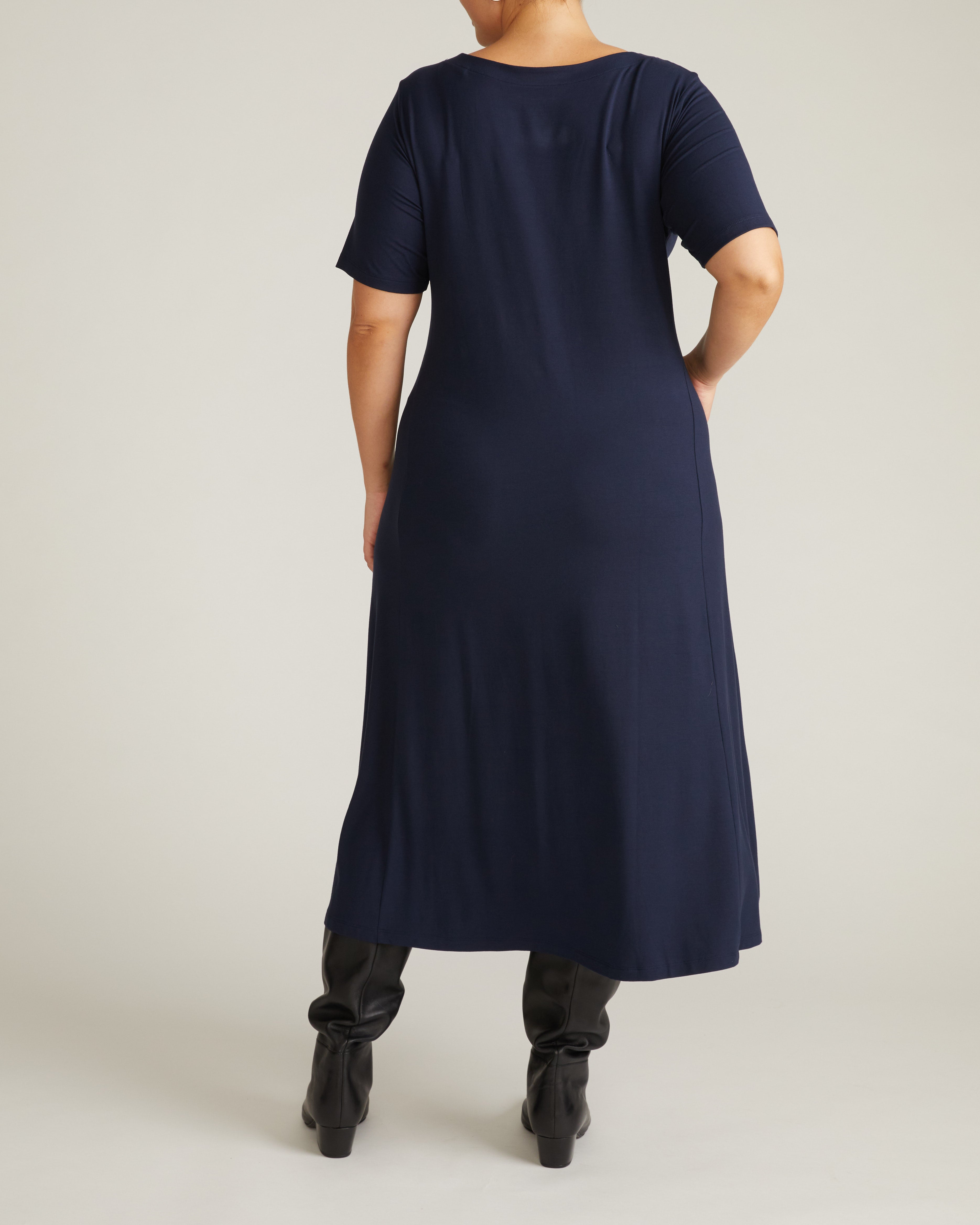 Serena Boatneck Divine Jersey Dress - Midnight