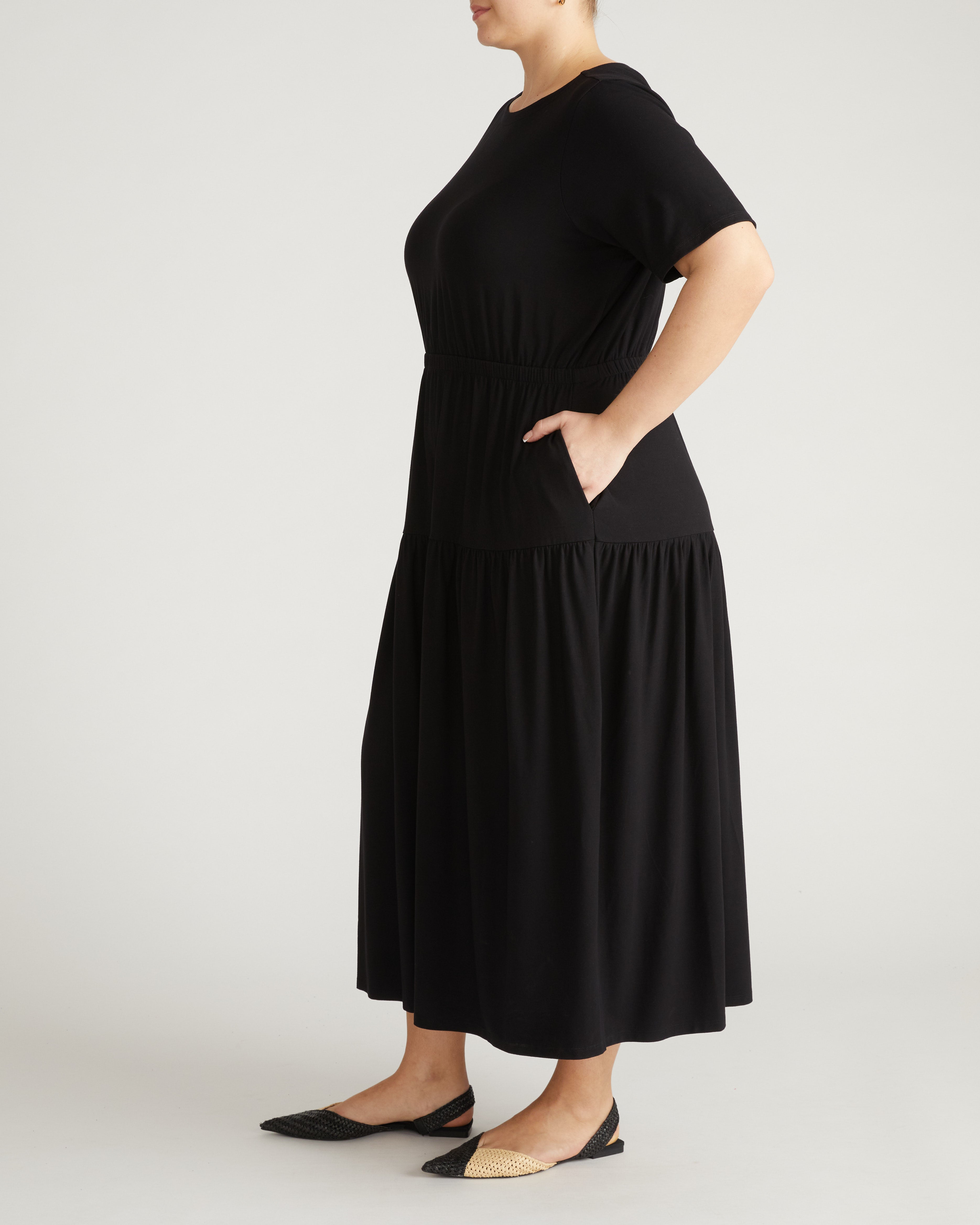 Thea Divine Jersey Midi Dress - Black