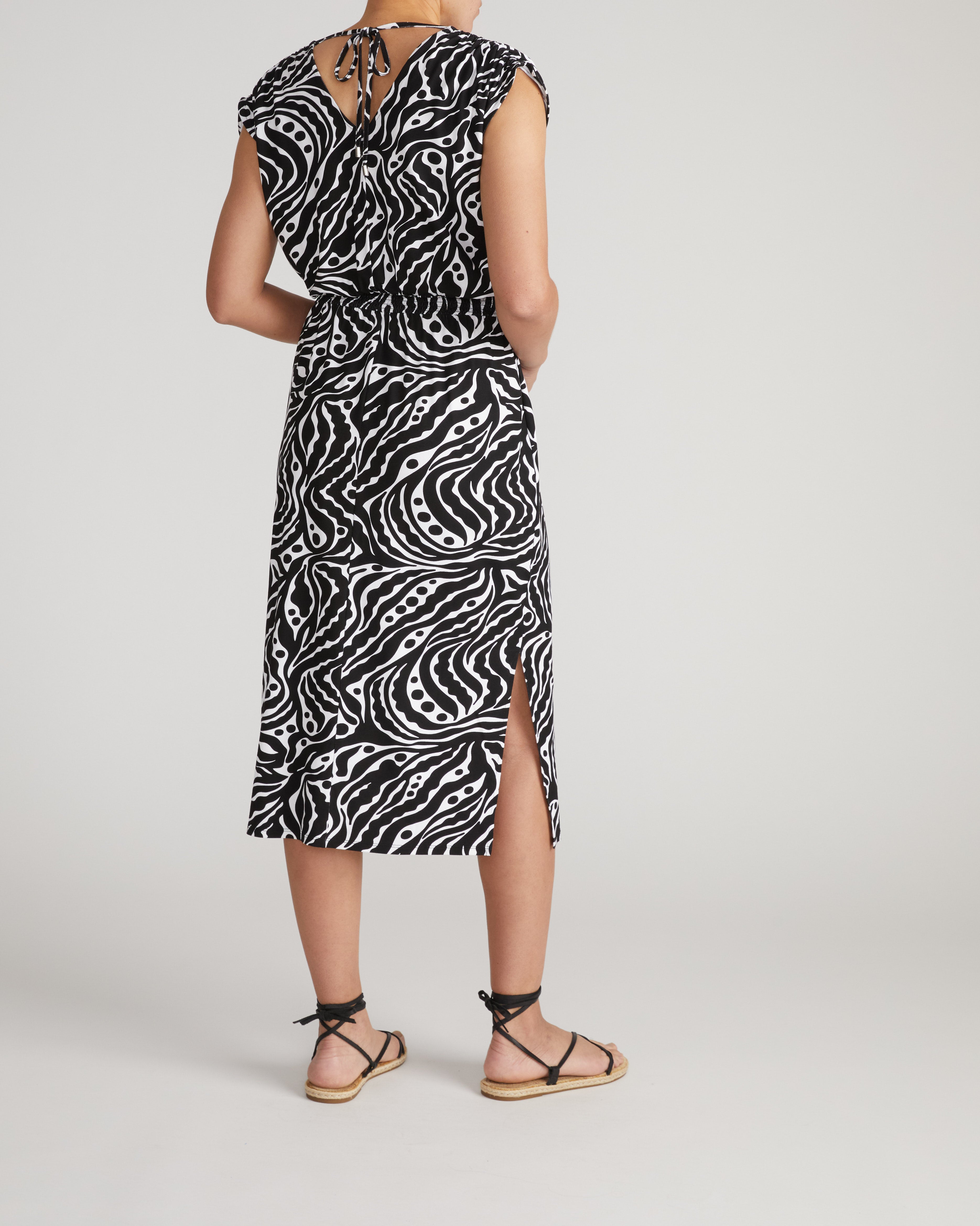 Tish Divine Jersey Kaftan - Black Bosco Print