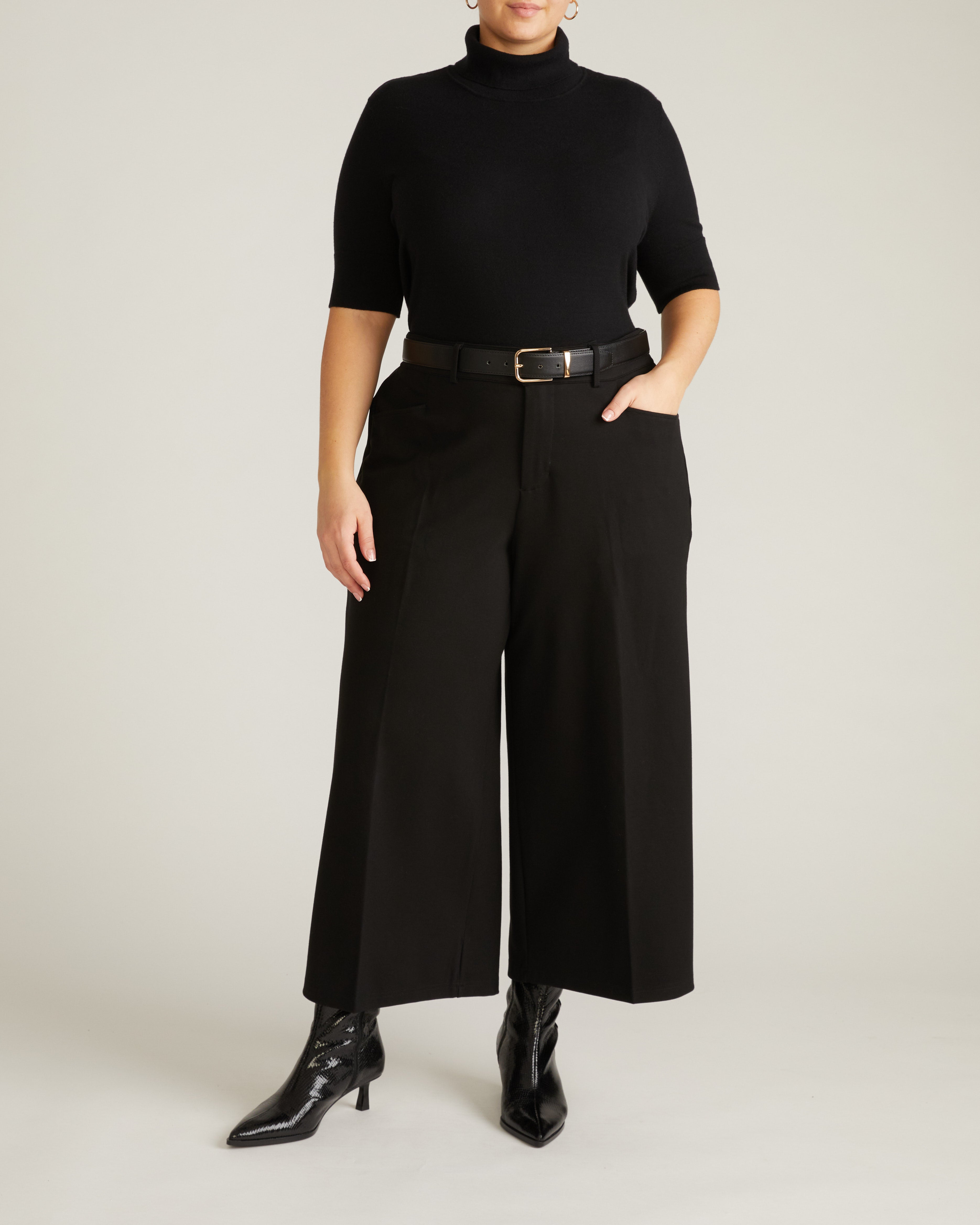 Savvy Fine Knit Turtleneck Sweater Top - Black