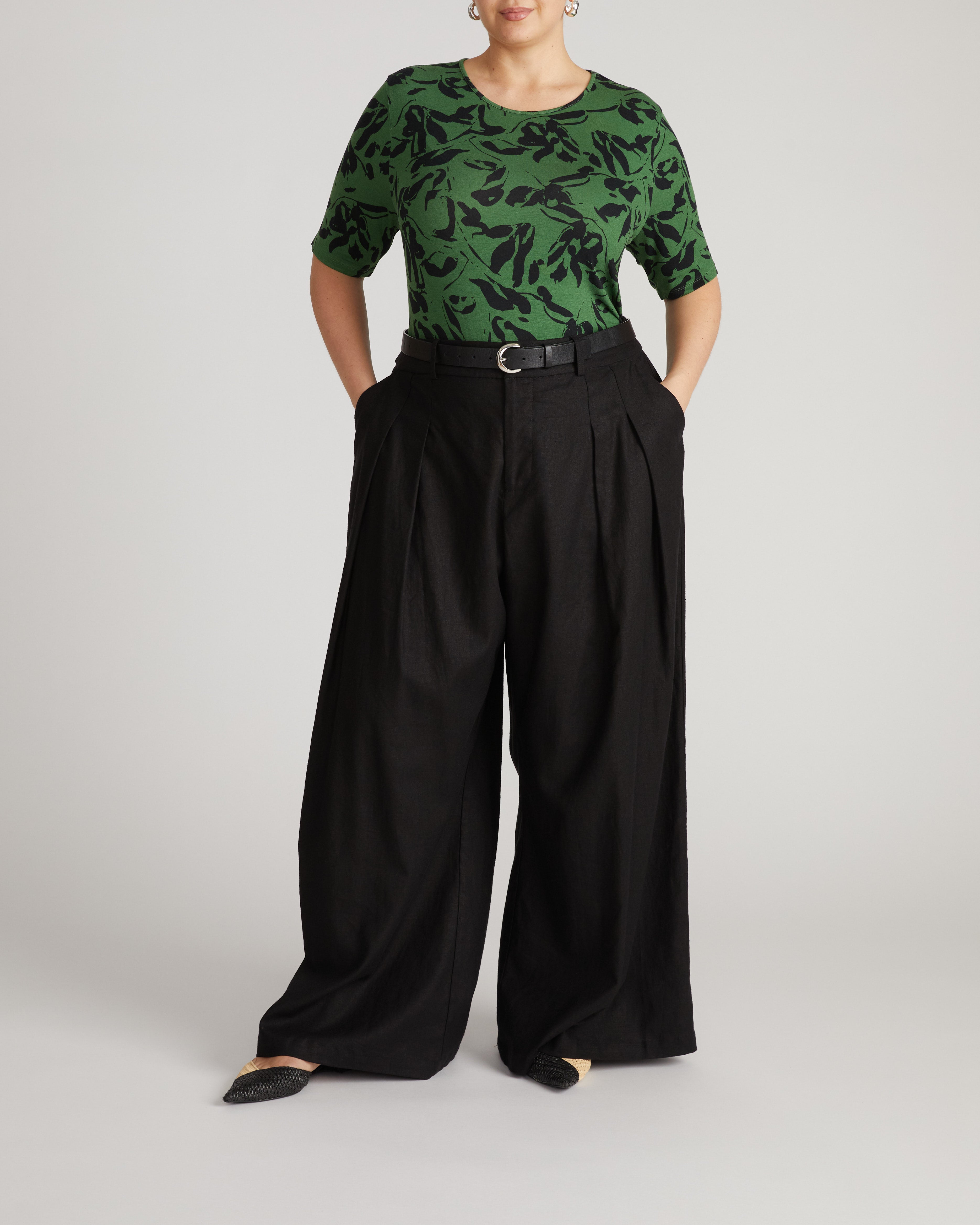 Lily Liquid Jersey Crew Neck Stovepipe Tee - Green Sgraffito Print