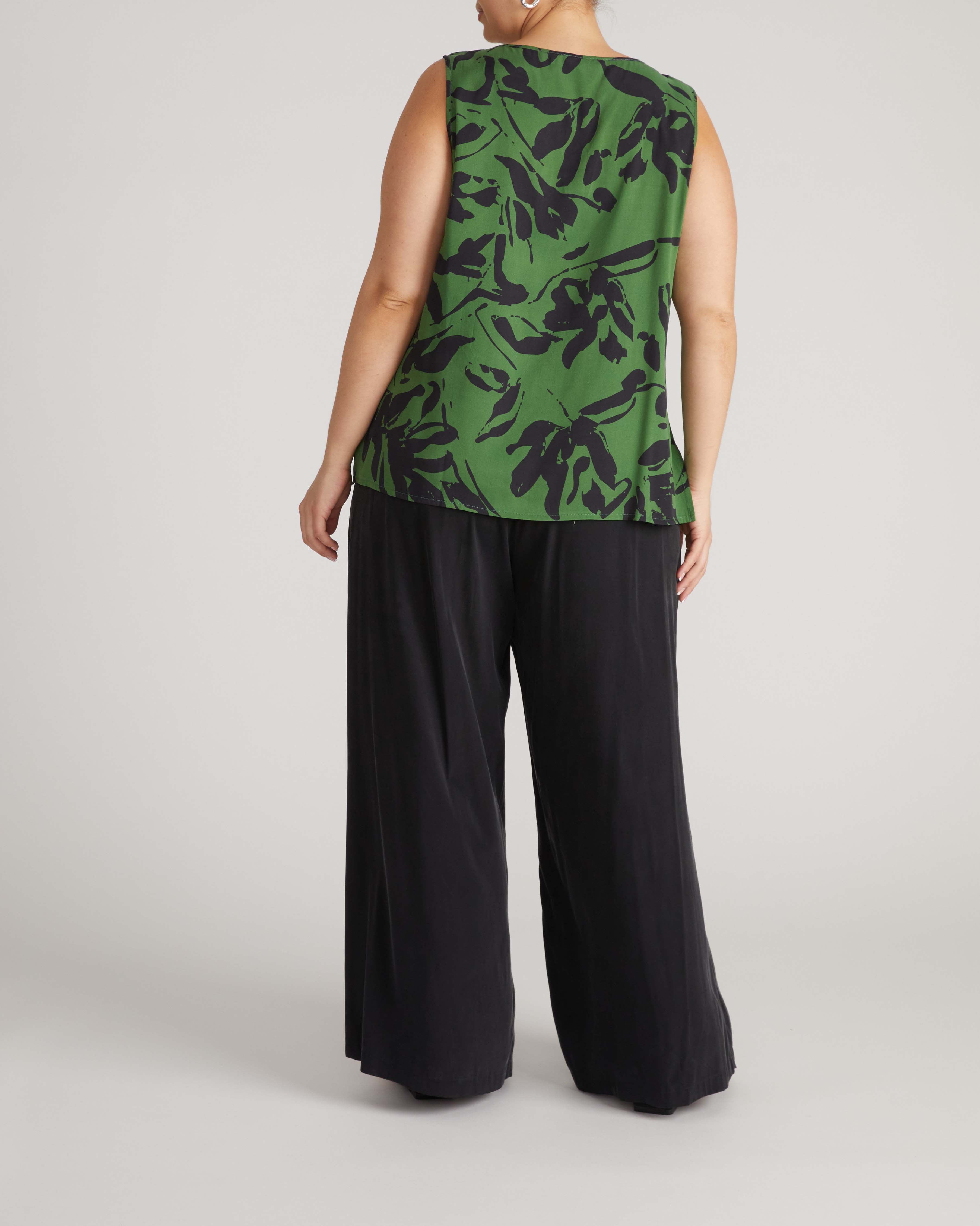 Cooling Stretch Cupro Tank - Green Sgraffito Print