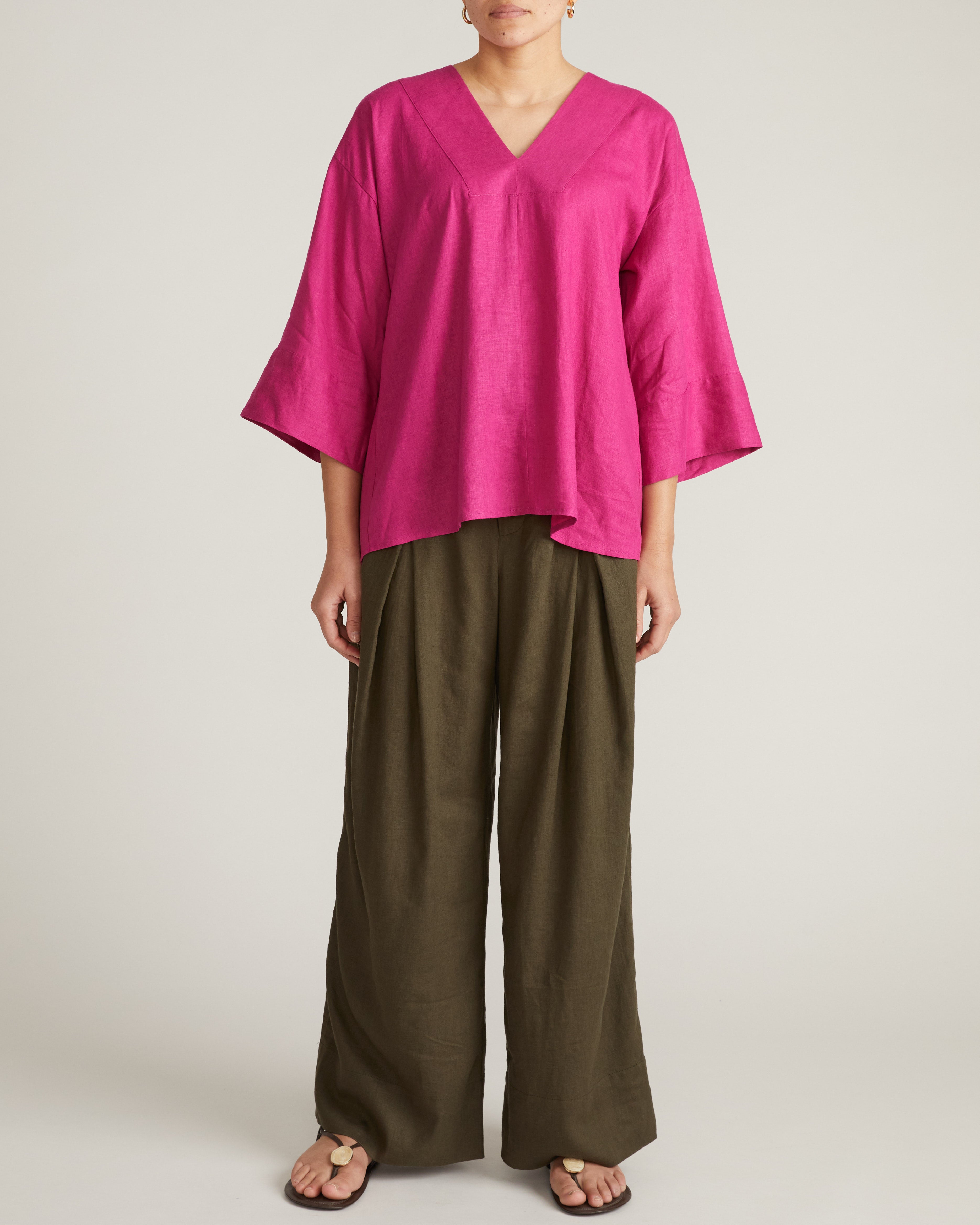 Elio V-Neck Linen Blend Top - Hyper Pink