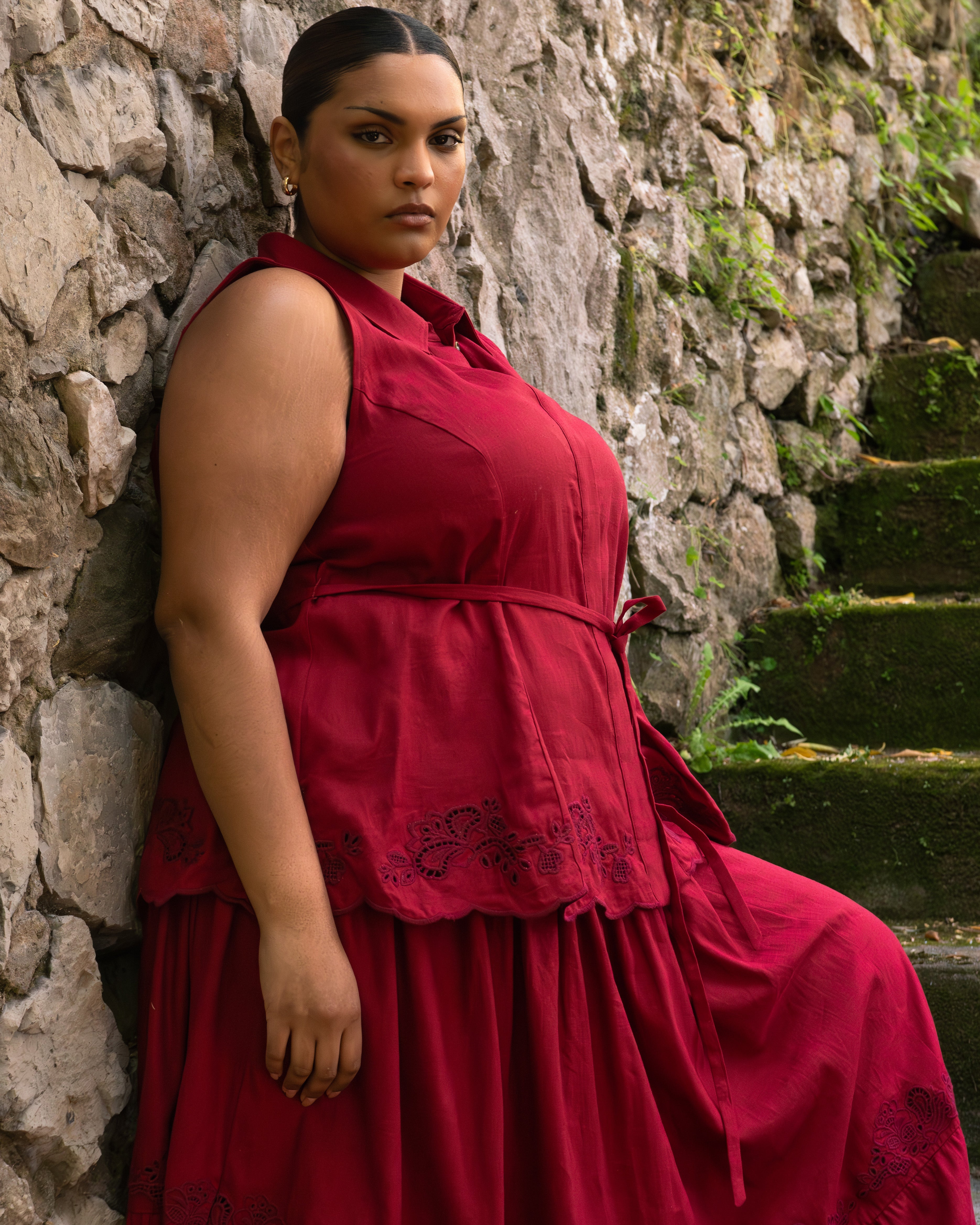 Adelaide Embroidered Sleeveless Linen Blend Shirt - Vibrant Red